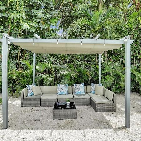 فيلا Miami Getaway 4Br With Bbq & Relaxing Backyard Golden Glades المظهر الخارجي الصورة